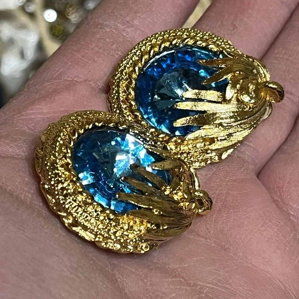 Vintage Bright Aqua Runway Style Clip Earrings